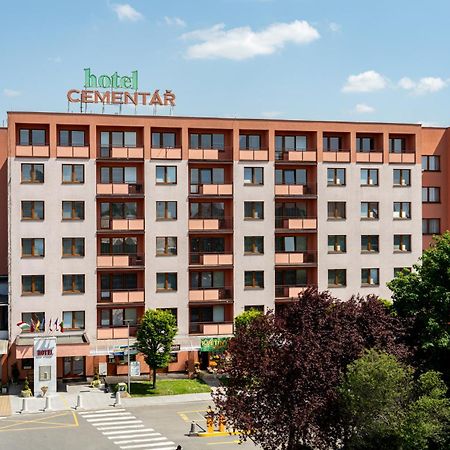 Hotel Cementar ฮรานิเซ ภายนอก รูปภาพ